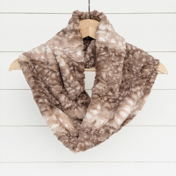 Chickadee Luxe Cuddle Infinity Scarf in Cappuccino Fawn Minky